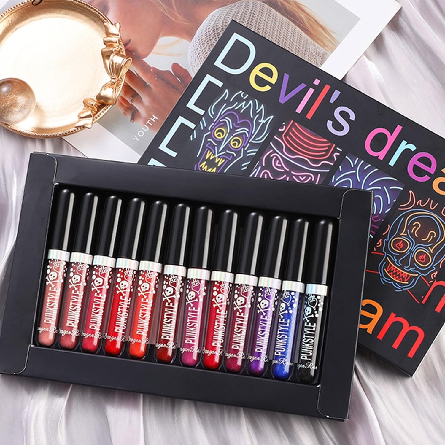 12 Colors Lipstick Set Metallic Sparkly Lipgloss,Diamond Shining Liquid Lipstick for Party, Masquerade, Cosplay, Christmas,Halloween