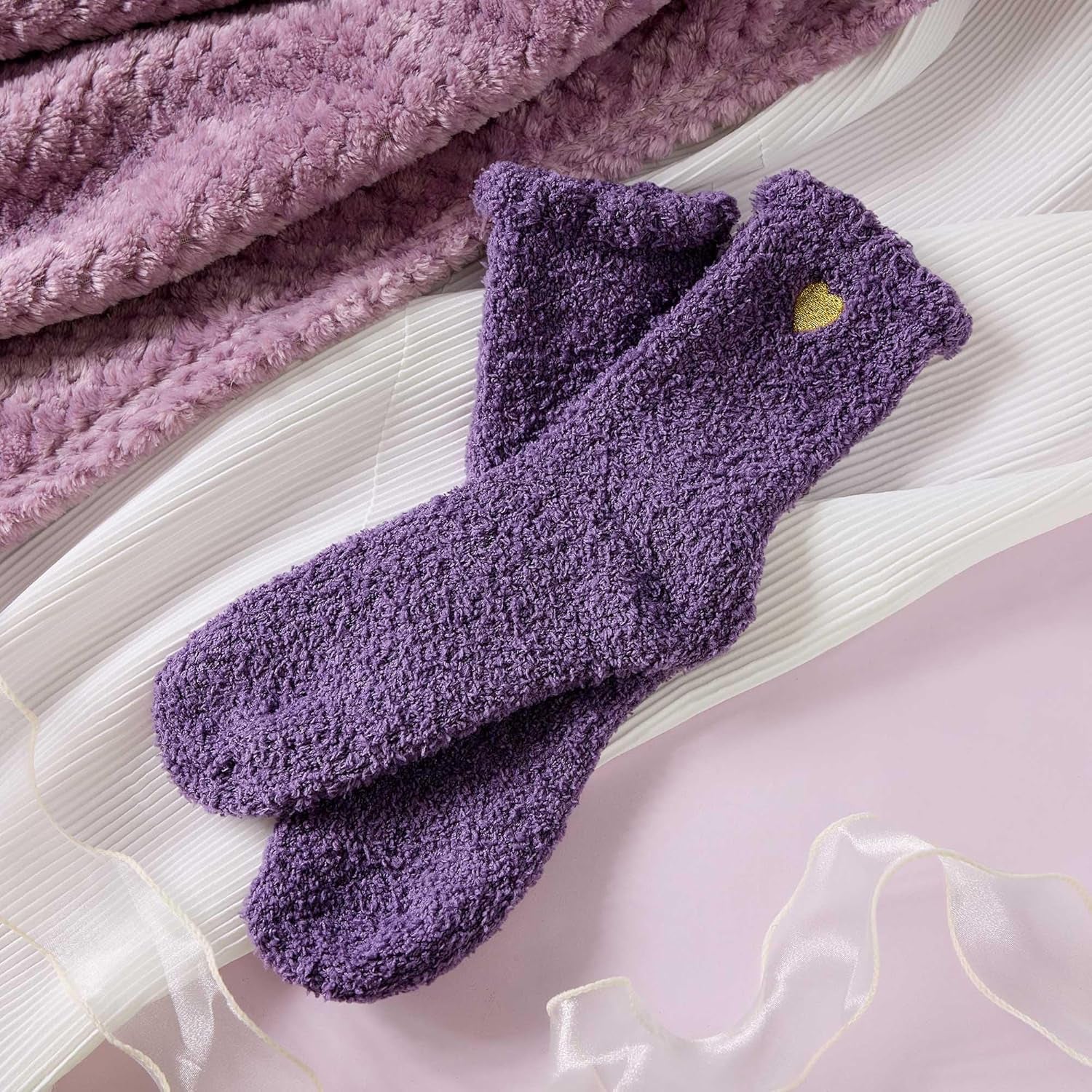 Birthday Gifts for Women, Self Care Get Well Soon Gifts, Lavender Relaxing Spa Gift Basket Care Package W Blanket, Valentines Mothers Day Christmas Gifts for Mom Grandma Wife Girlfriend Friends Sister